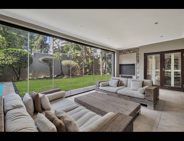5 BEDROOM HOUSE FOR SALE IN HYDE PARK